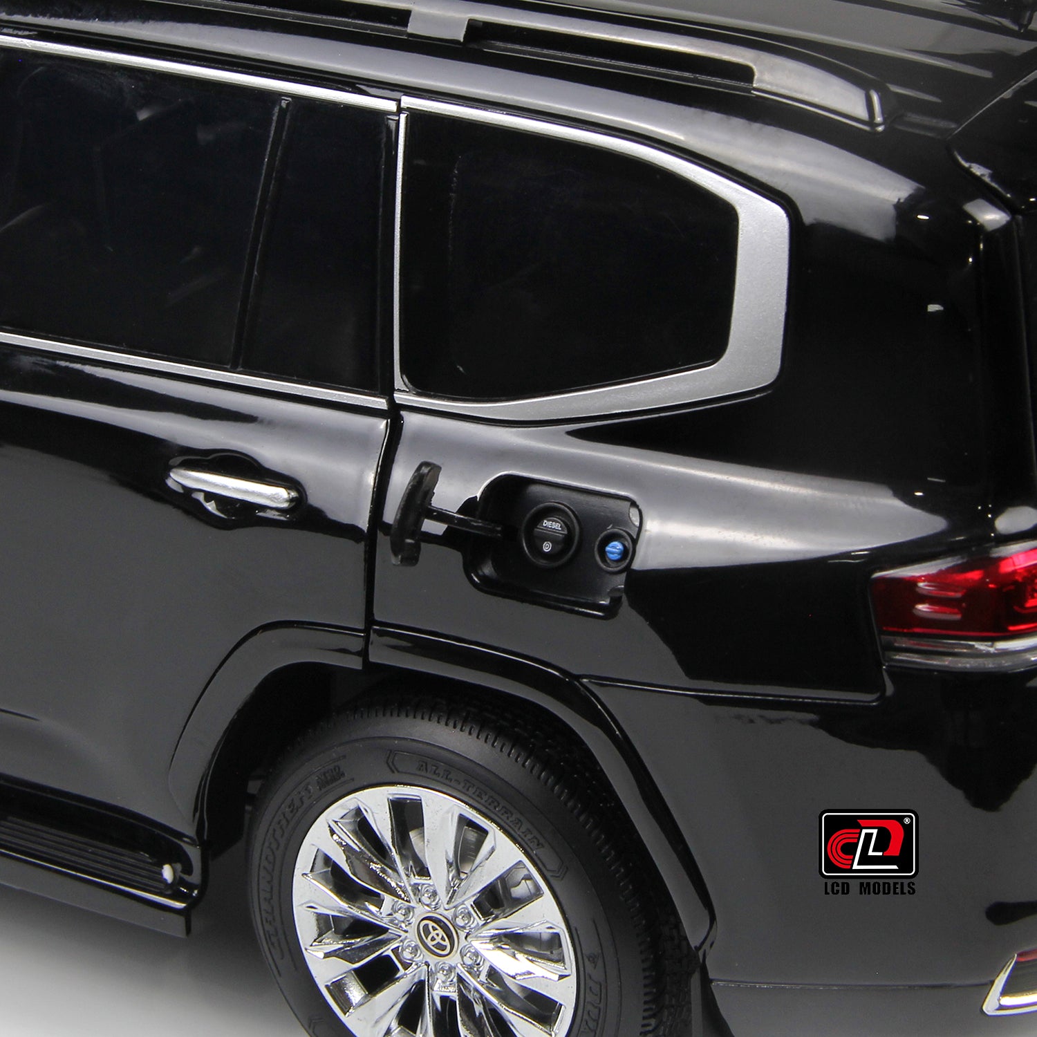 LCD Model 1:18 Toyota Land Cruiser 300-ZX Black color