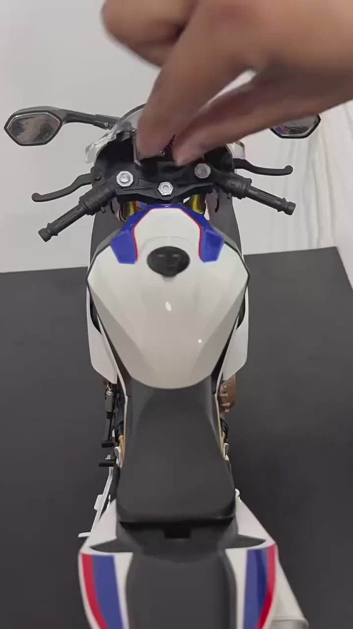 2026 Hot New Style Diecast 1:6 BWM S1000RR Motorcycle with Key Open Spray Lights and Sound