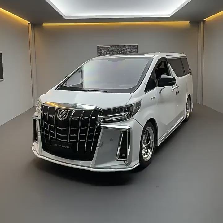 1/18 Scale Diecast Toyota Alphard Car Model with Lights, Sound and Door Open Switch